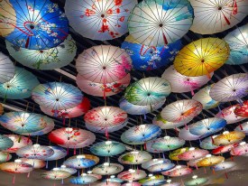 Paragua chicno bamboo con borlas